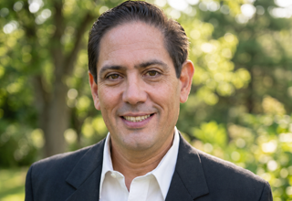 Eduardo Barros